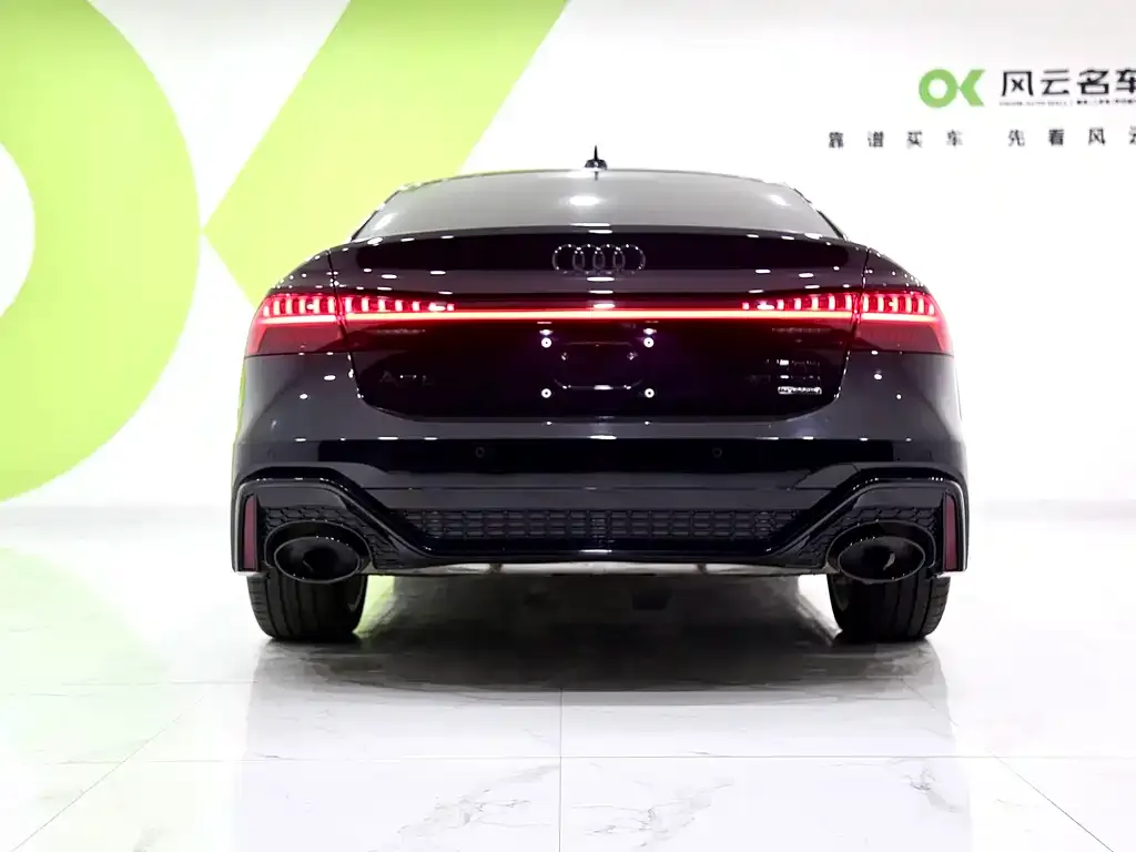 Audi A7L 2023 из CN, фото 4