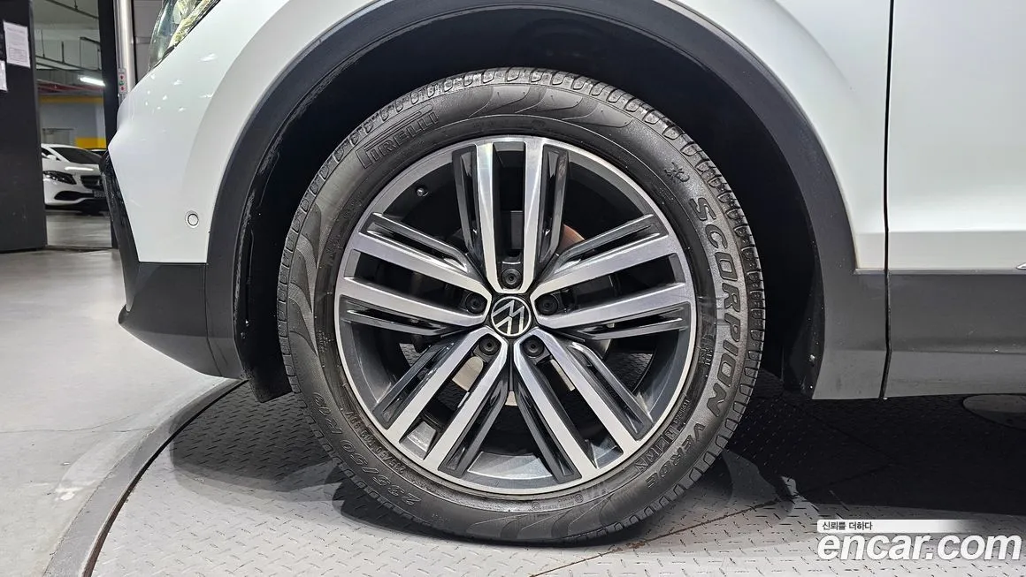 Volkswagen Tiguan 2023 из KR, фото 5
