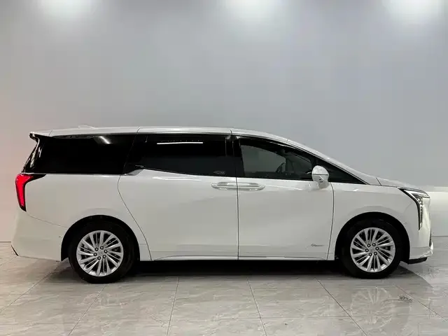 Buick Century 2024 из CN, фото 2