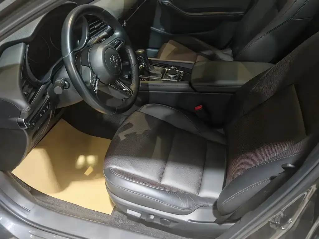 Mazda 3 Axela 2021 из CN, фото 8