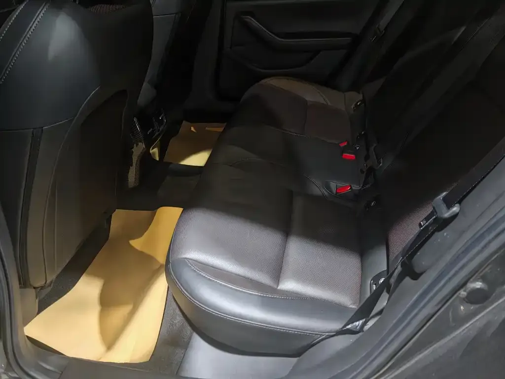 Mazda 3 Axela 2021 из CN, фото 4