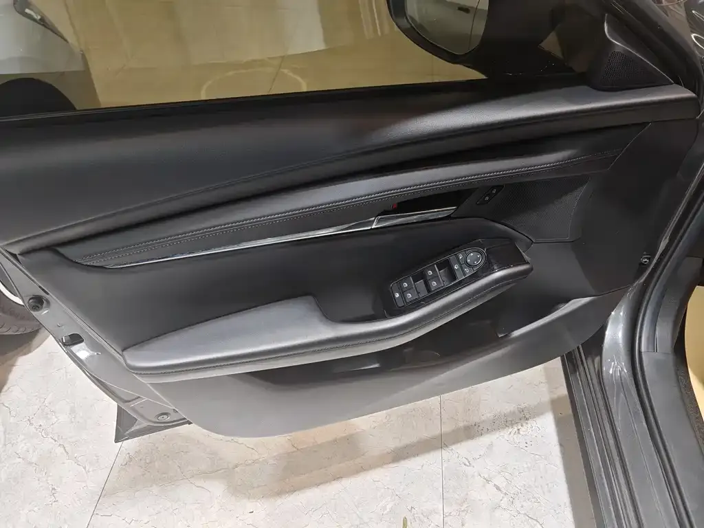Mazda 3 Axela 2021 из CN, фото 9
