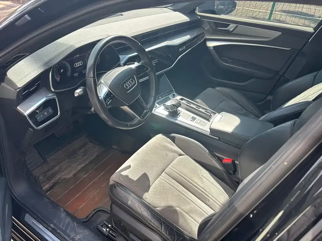 Audi A6L 2021 из CN, фото 4