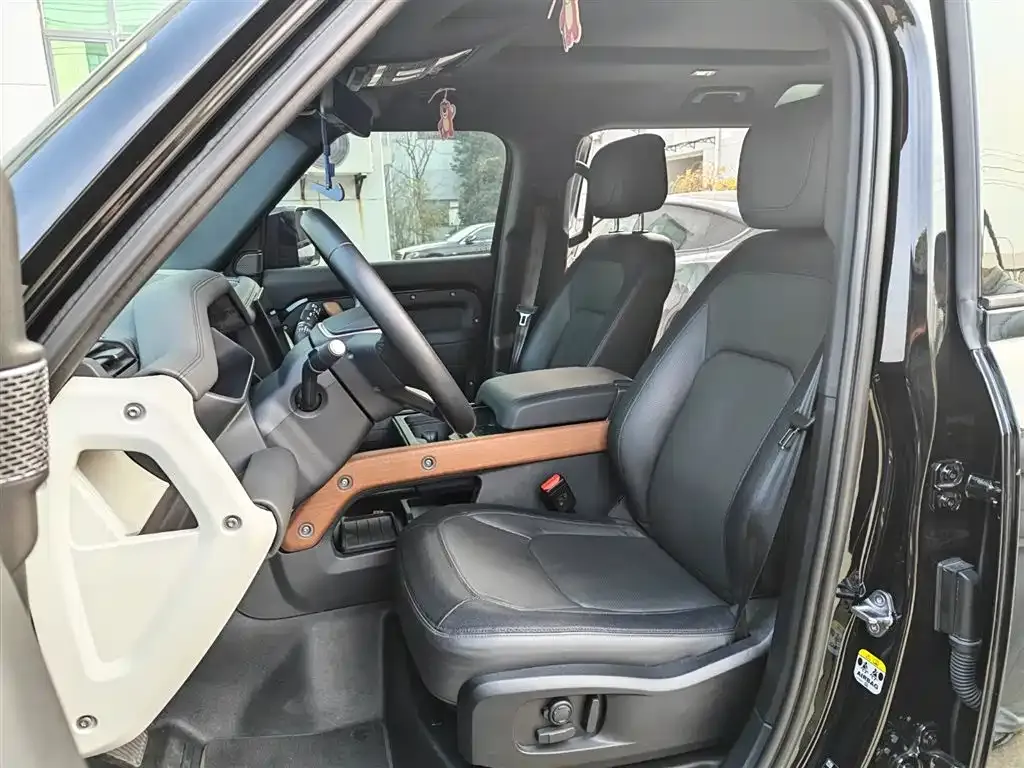 Land Rover Defender 2023 из CN, фото 7