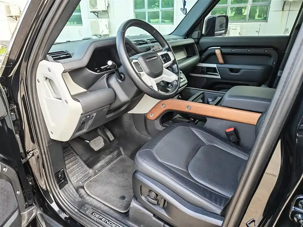 Land Rover Defender 2023 из CN, фото 9