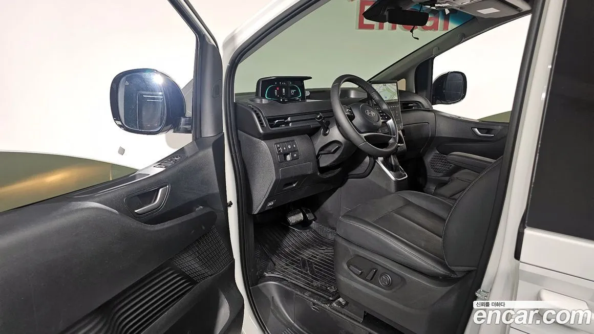 Hyundai Staria 2025 из KR, фото 9