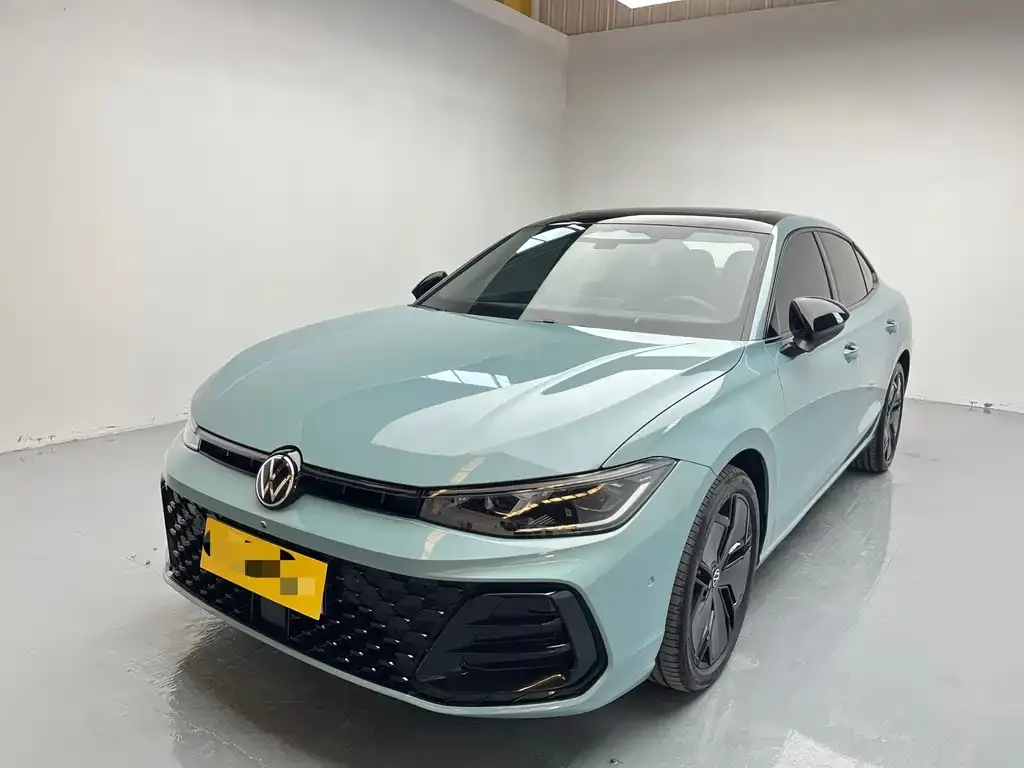 Volkswagen Passat 2024 из CN, фото 1