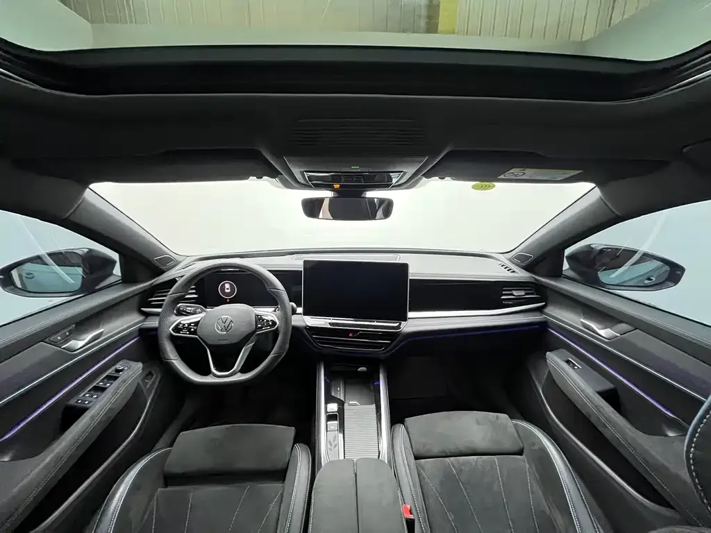 Volkswagen Passat 2024 из CN, фото 8