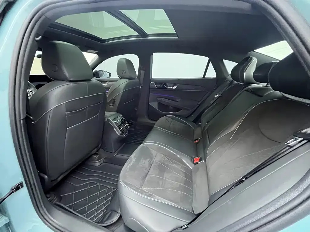 Volkswagen Passat 2024 из CN, фото 9