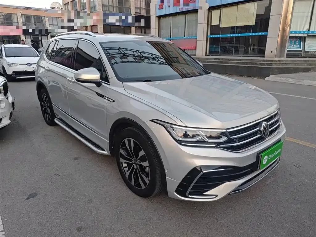 Volkswagen Tiguan L 2023 из CN, фото 3