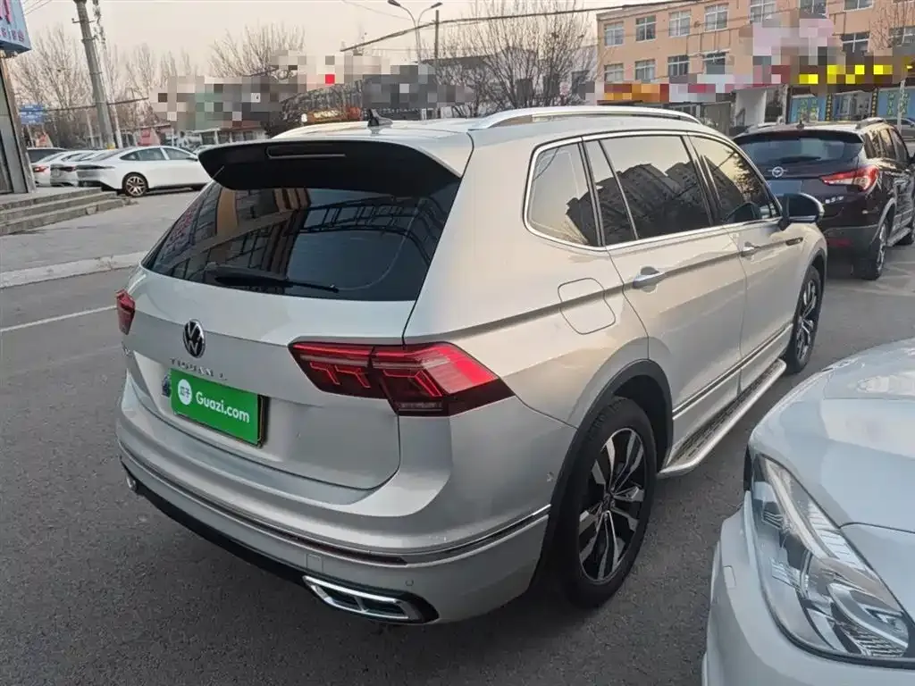 Volkswagen Tiguan L 2023 из CN, фото 8