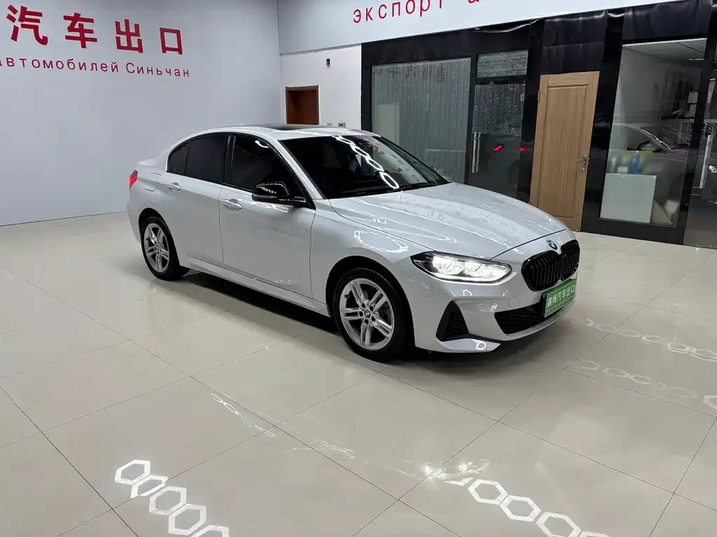 BMW 1 Series 2021 из CN, фото 3