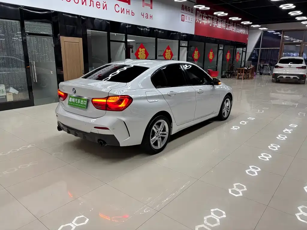BMW 1 Series 2021 из CN, фото 5
