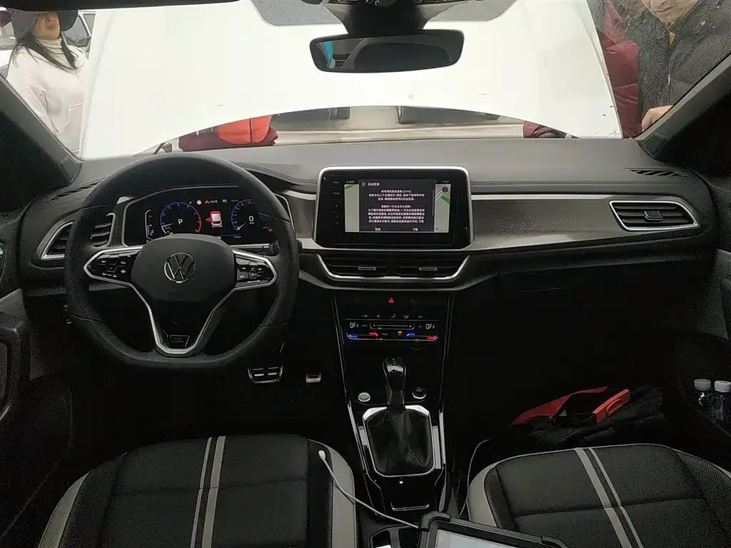 Volkswagen T-Roc 2024 из CN, фото 10