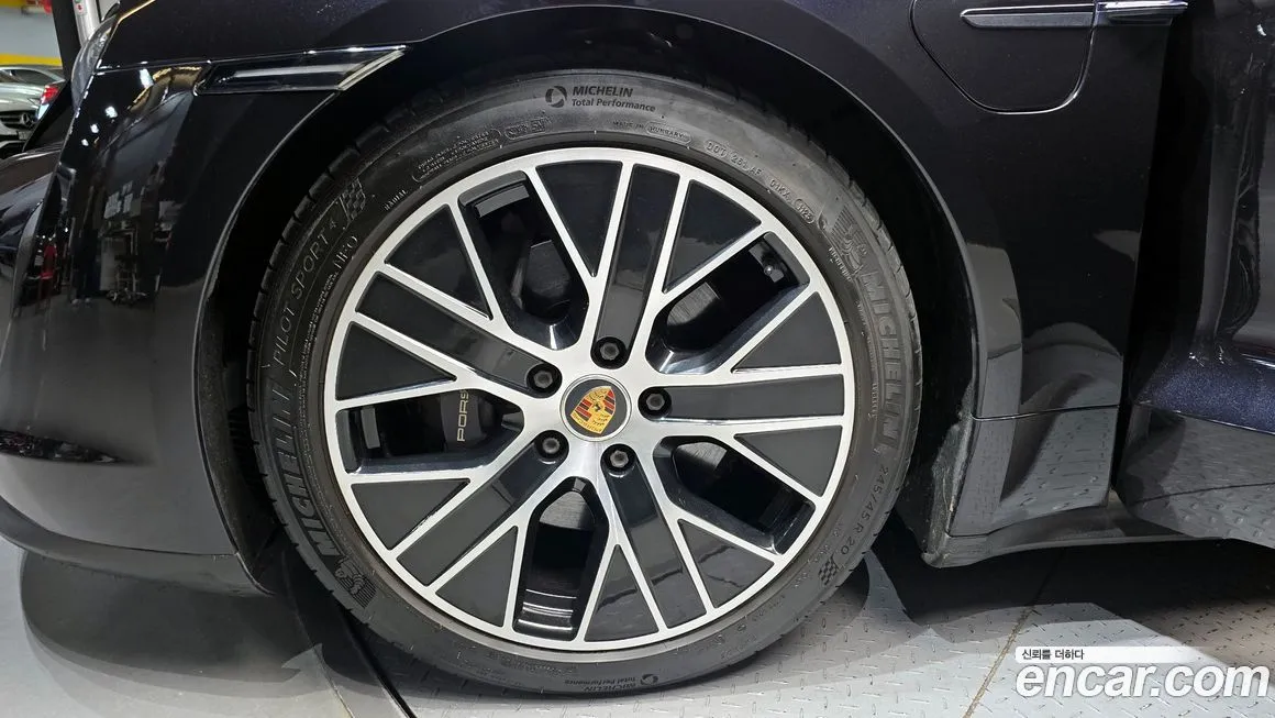Porsche Taycan 2022 из KR, фото 6