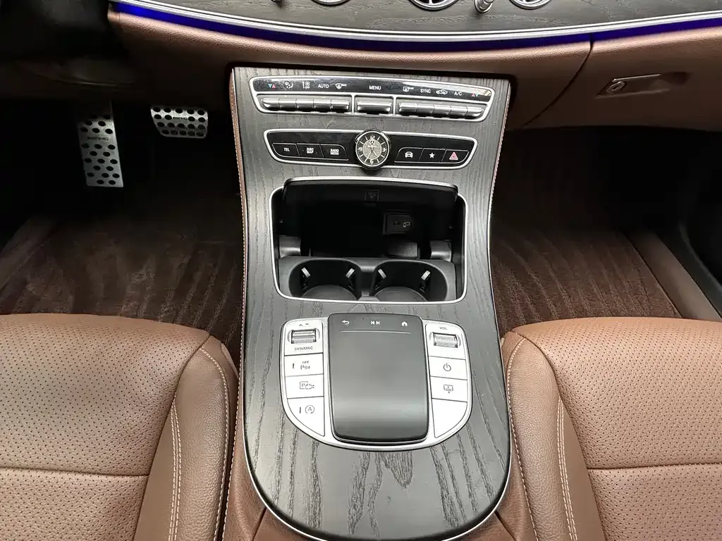 Mercedes-Benz E-Class 2021 из CN, фото 3