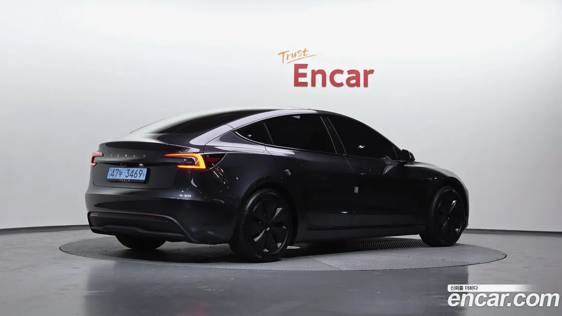 Tesla Model 3 2025 из KR, фото 4