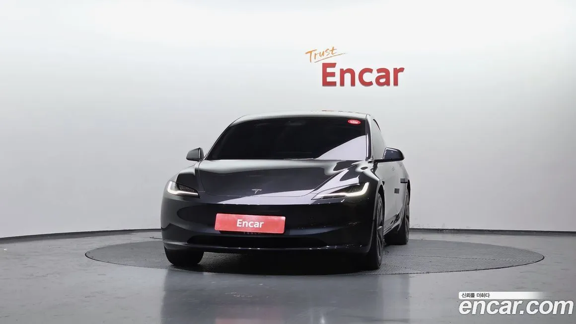 Tesla Model 3 2025 из KR, фото 2