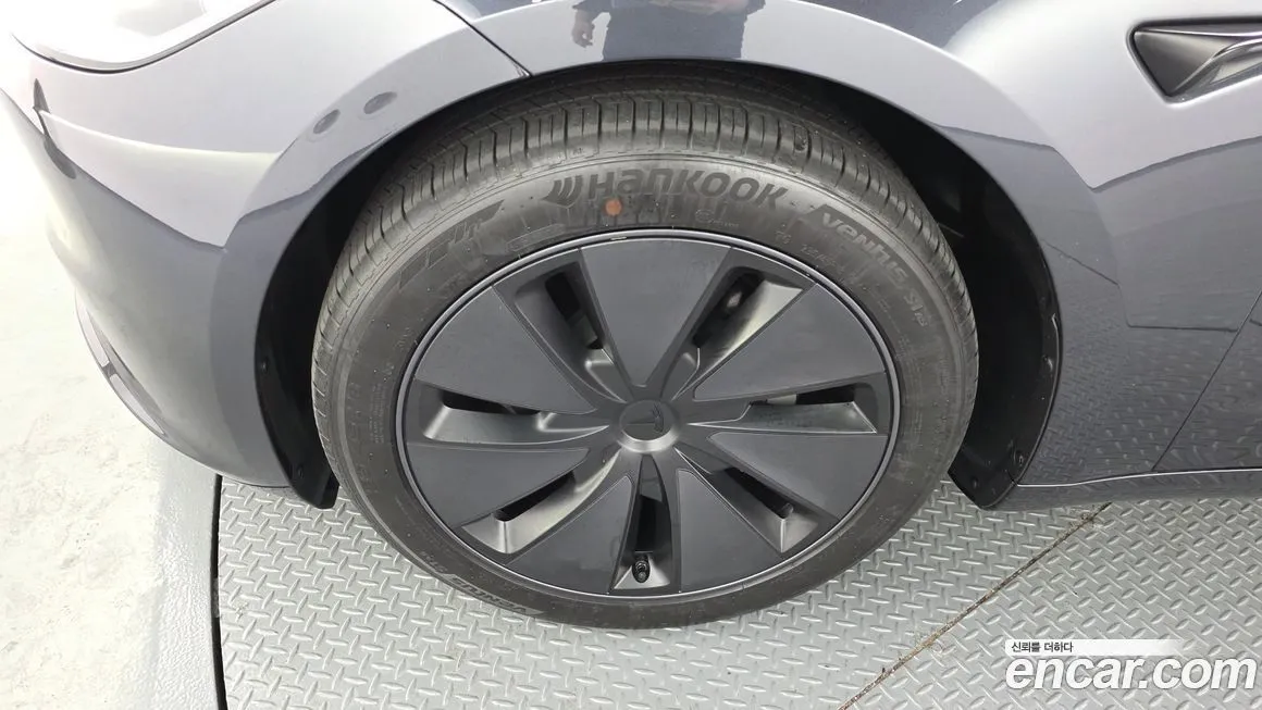 Tesla Model 3 2025 из KR, фото 5