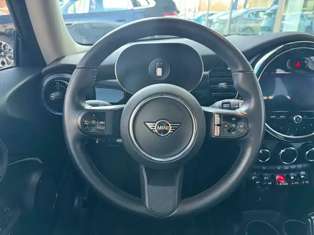 MINI Cooper (3-door) 2023 из CN, фото 4