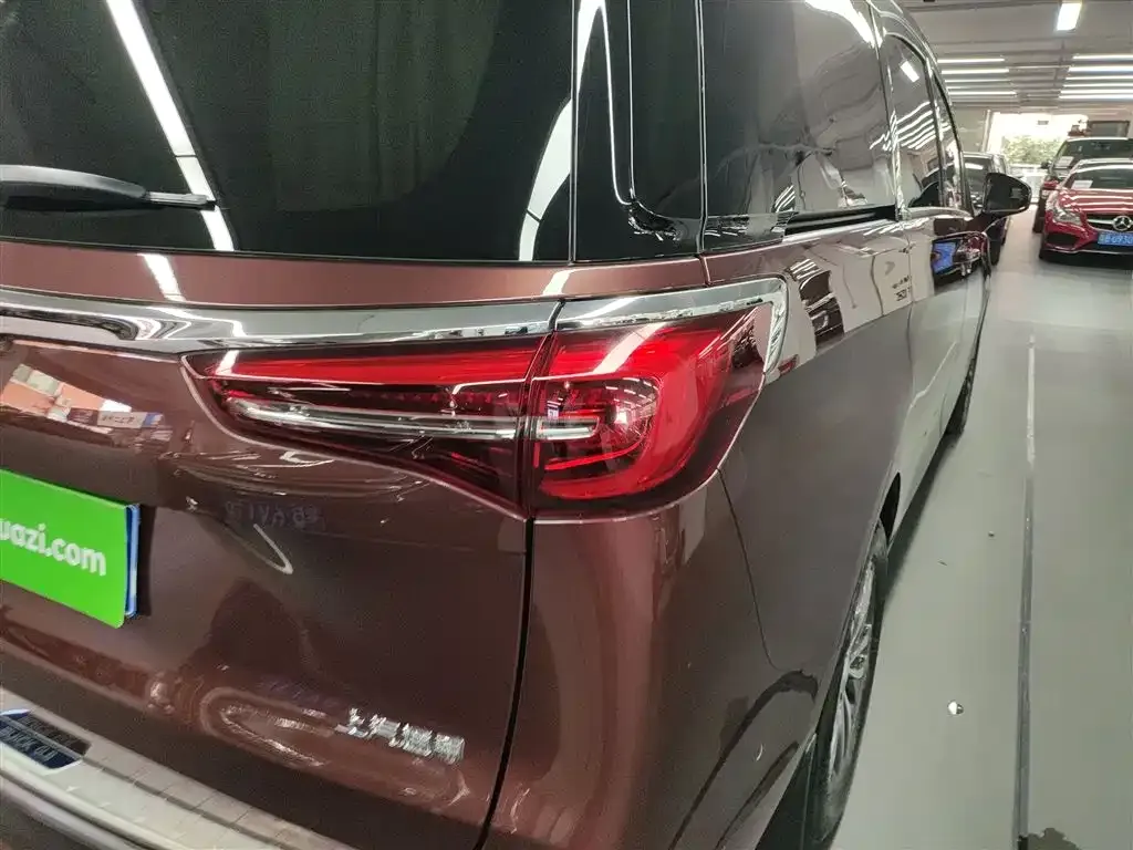 Buick GL8 2022 из CN, фото 3