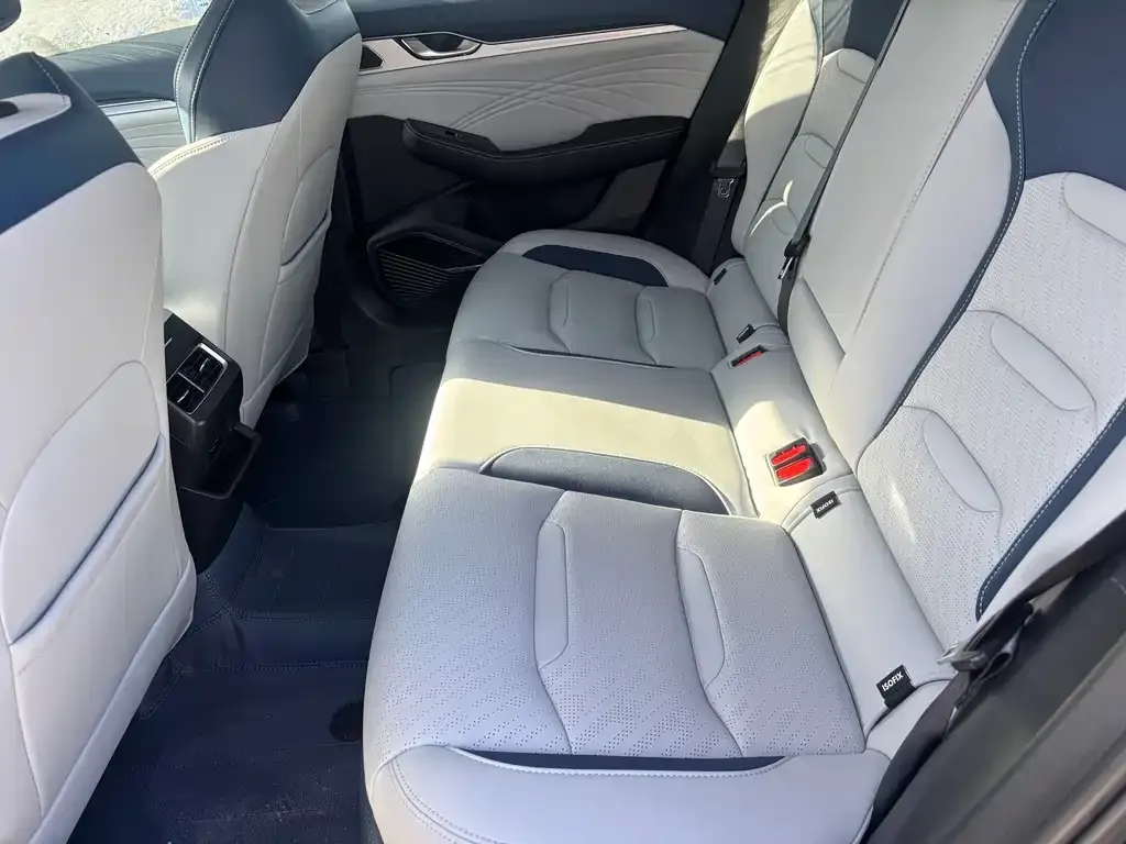 Geely Xingrui 2023 из CN, фото 7