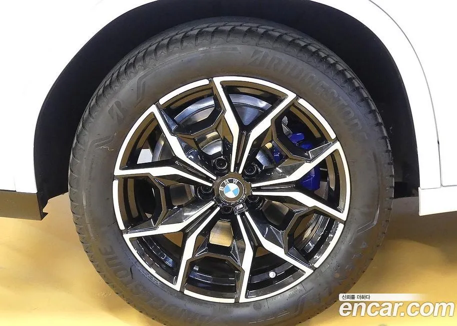 BMW X4 2024 из KR, фото 3