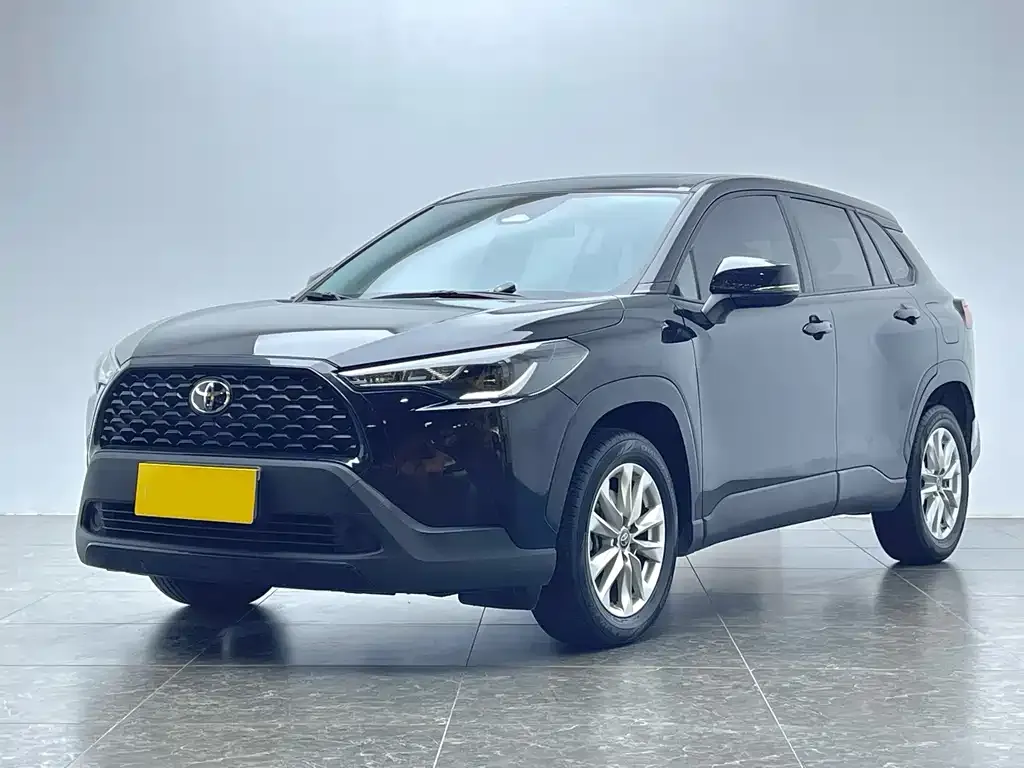 Toyota Corolla Cross 2023 из CN, фото 1