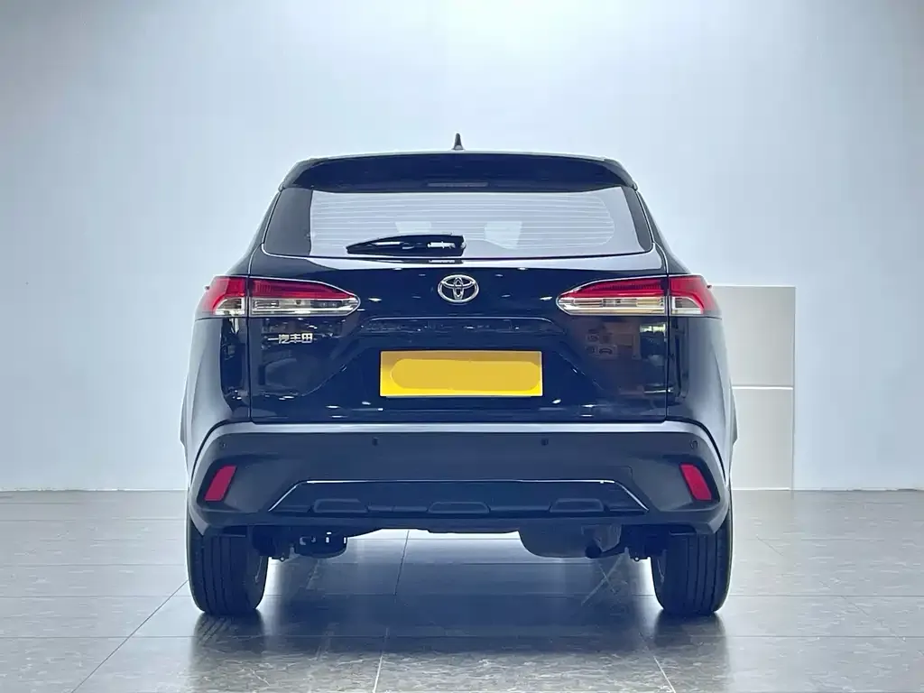 Toyota Corolla Cross 2023 из CN, фото 4