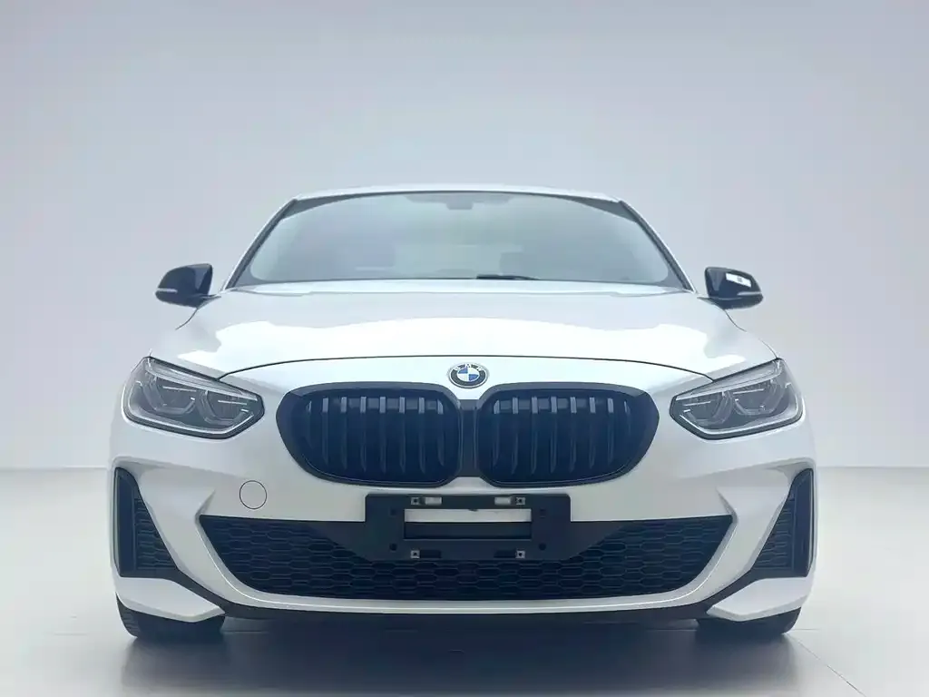 BMW 1 Series 2021 из CN, фото 3