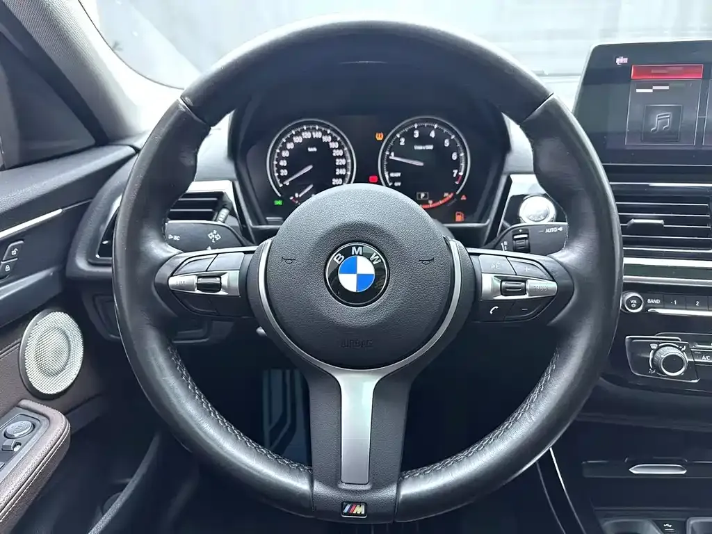 BMW 1 Series 2021 из CN, фото 10