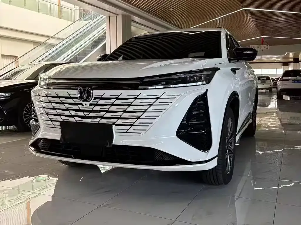 Changan CS75PLUS 2025 из CN, фото 1