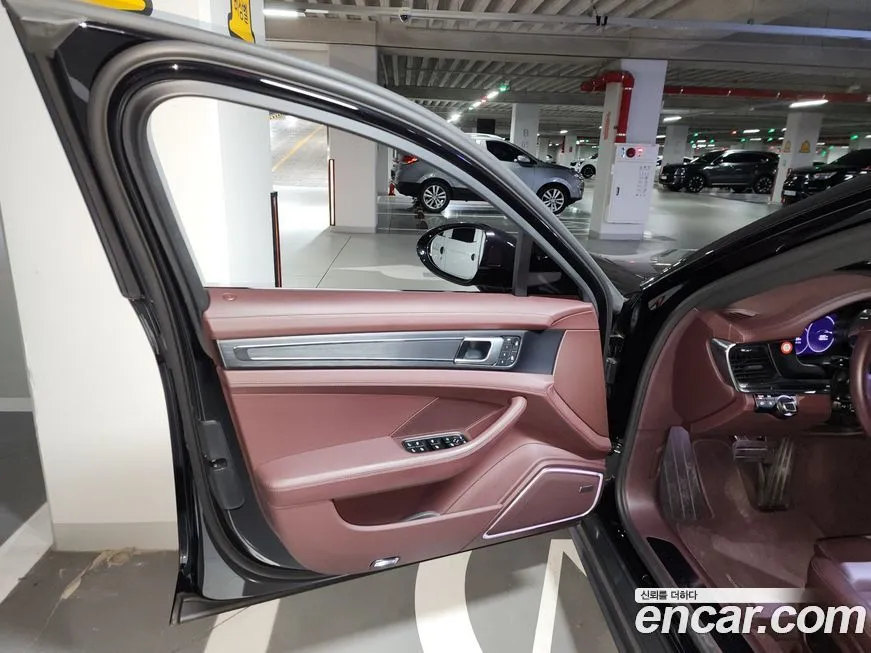 Porsche Panamera 2023 из KR, фото 6