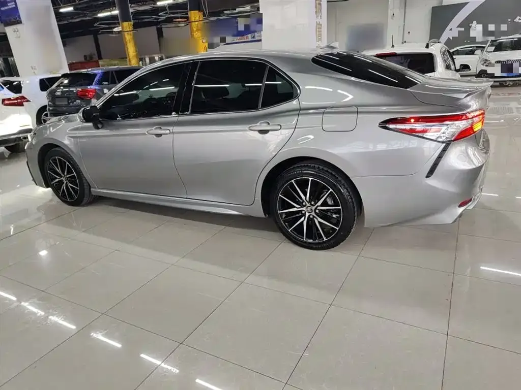 Toyota Camry 2022 из CN, фото 10