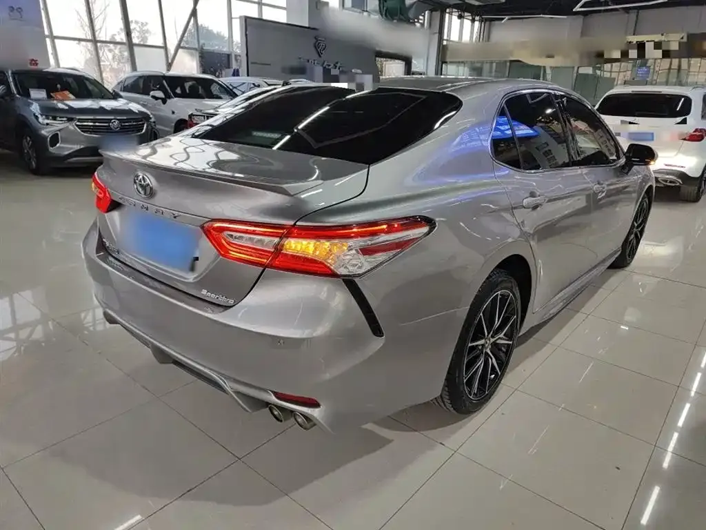 Toyota Camry 2022 из CN, фото 5