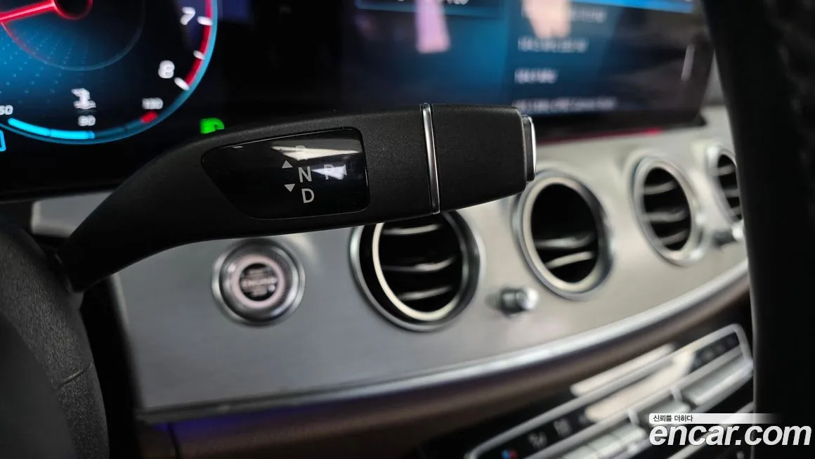 Mercedes-Benz E-Class 2021 из KR, фото 2