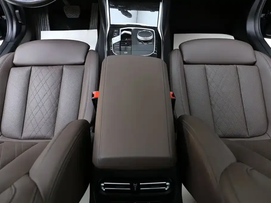 BMW 3 Series 2023 из CN, фото 6