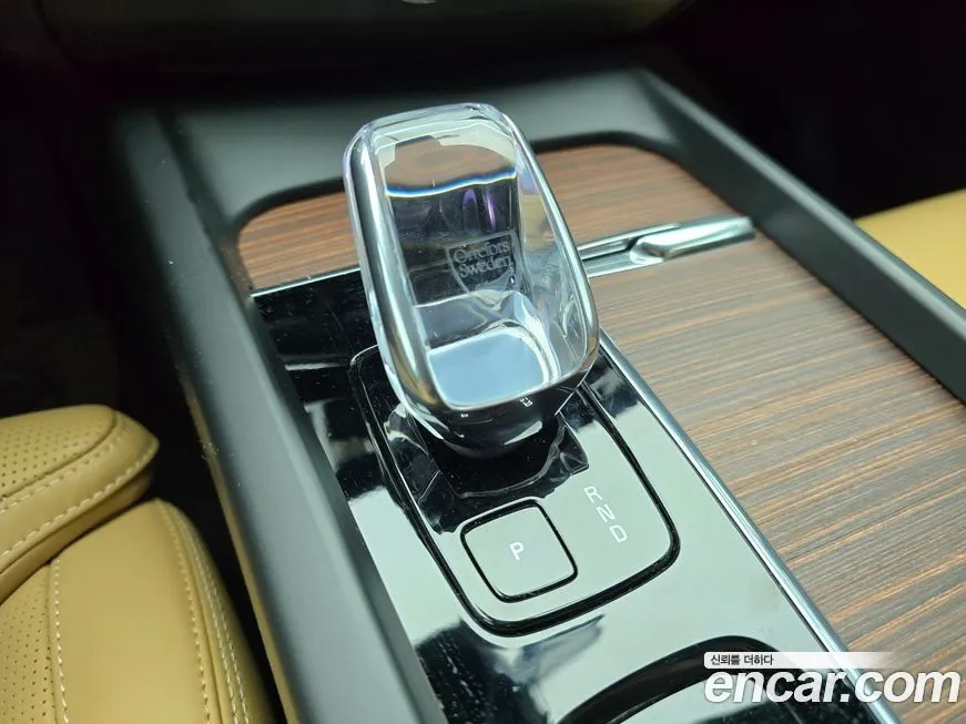 Volvo XC60 2025 из KR, фото 7