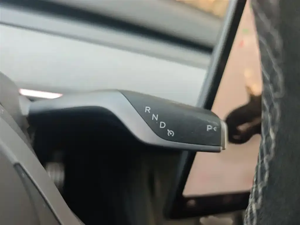 Tesla Model Y 2023 из CN, фото 3