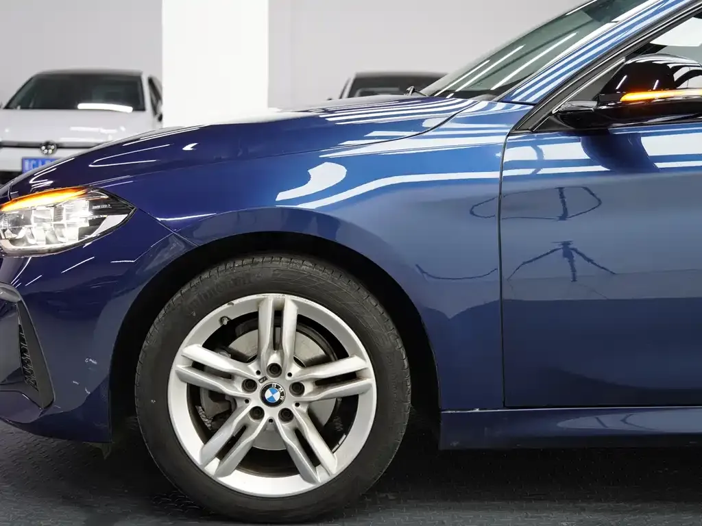 BMW 1 Series 2021 из CN, фото 8