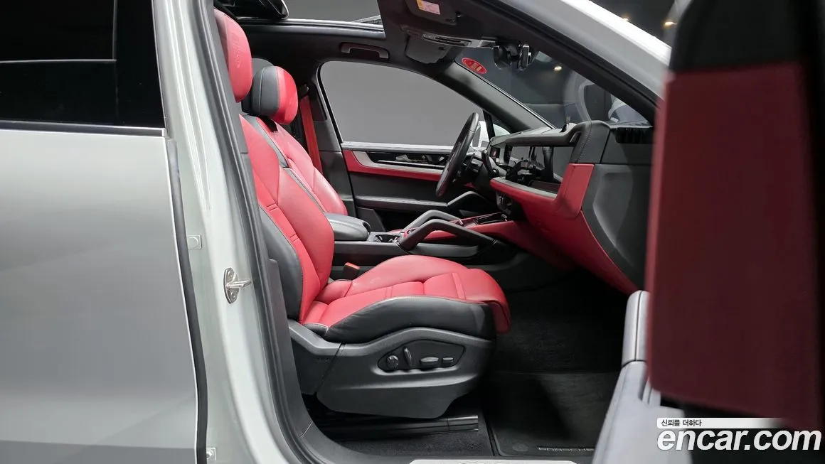 Porsche Cayenne 2024 из KR, фото 4