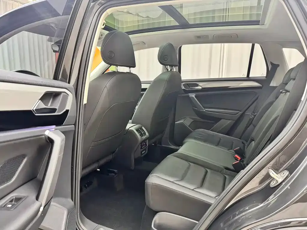 Volkswagen Tayron 2022 из CN, фото 5