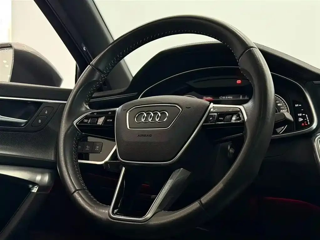 Audi A6L — фото 3