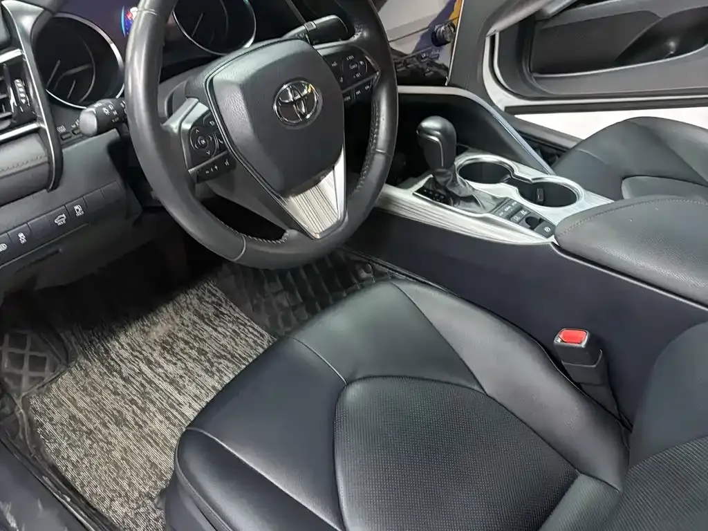 Toyota Camry 2021 из CN, фото 3