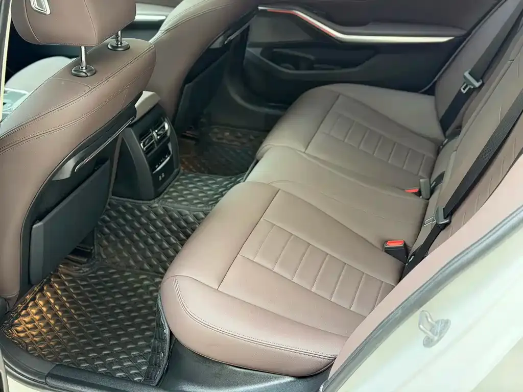 BMW 3 Series 2021 из CN, фото 5
