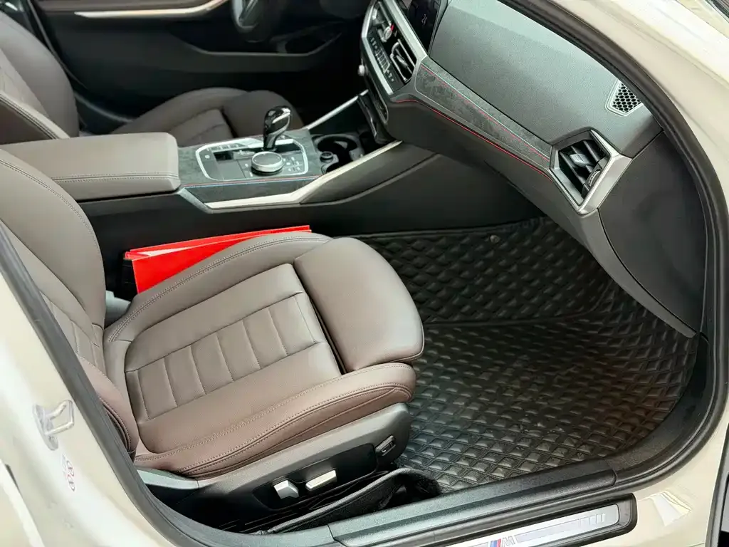 BMW 3 Series 2021 из CN, фото 8