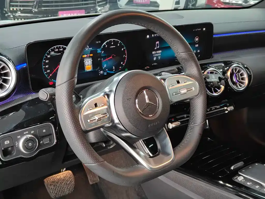 Mercedes-Benz A-Class 2022 из CN, фото 3