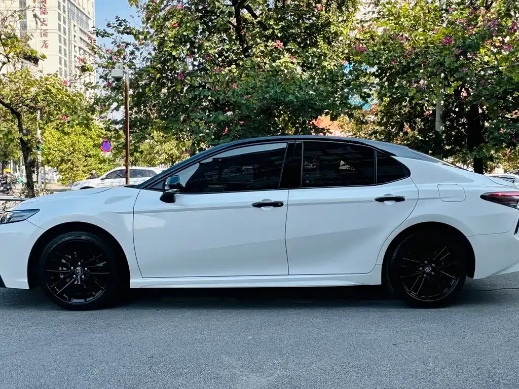 Toyota Camry 2024 из CN, фото 4