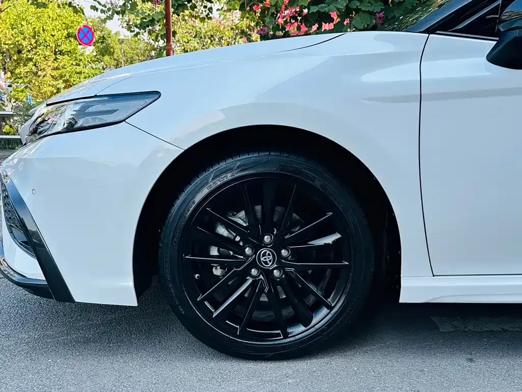 Toyota Camry 2024 из CN, фото 6
