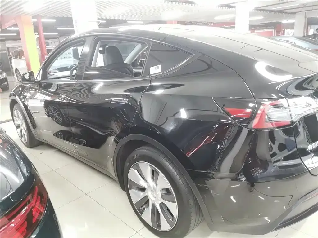Tesla Model Y 2023 из CN, фото 5